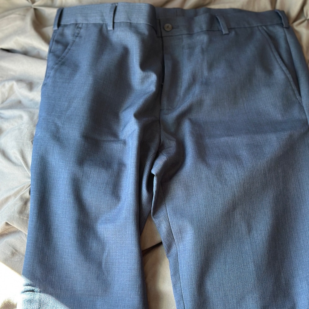 Van Heusen 34x30 Grey Traveler pants